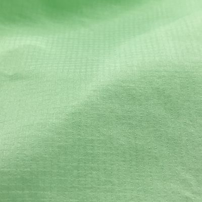 100% Nylon Kleidungsstoff Wasserdicht 20D Plaid 35gsm Sonnenschutz Anzug mit Spritzfestem Stoff